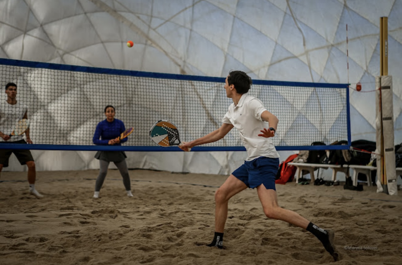 Beach-Tennis-Turnierserie fort